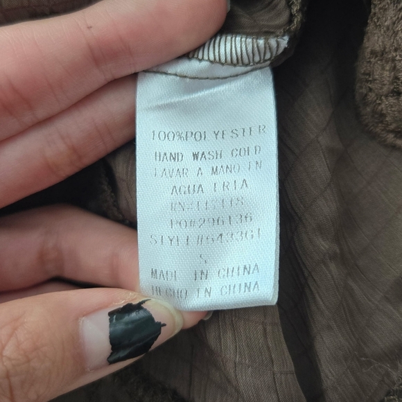 Daytrip Sheer Top Size Small. Good preowned condition. - Picture 6 of 7